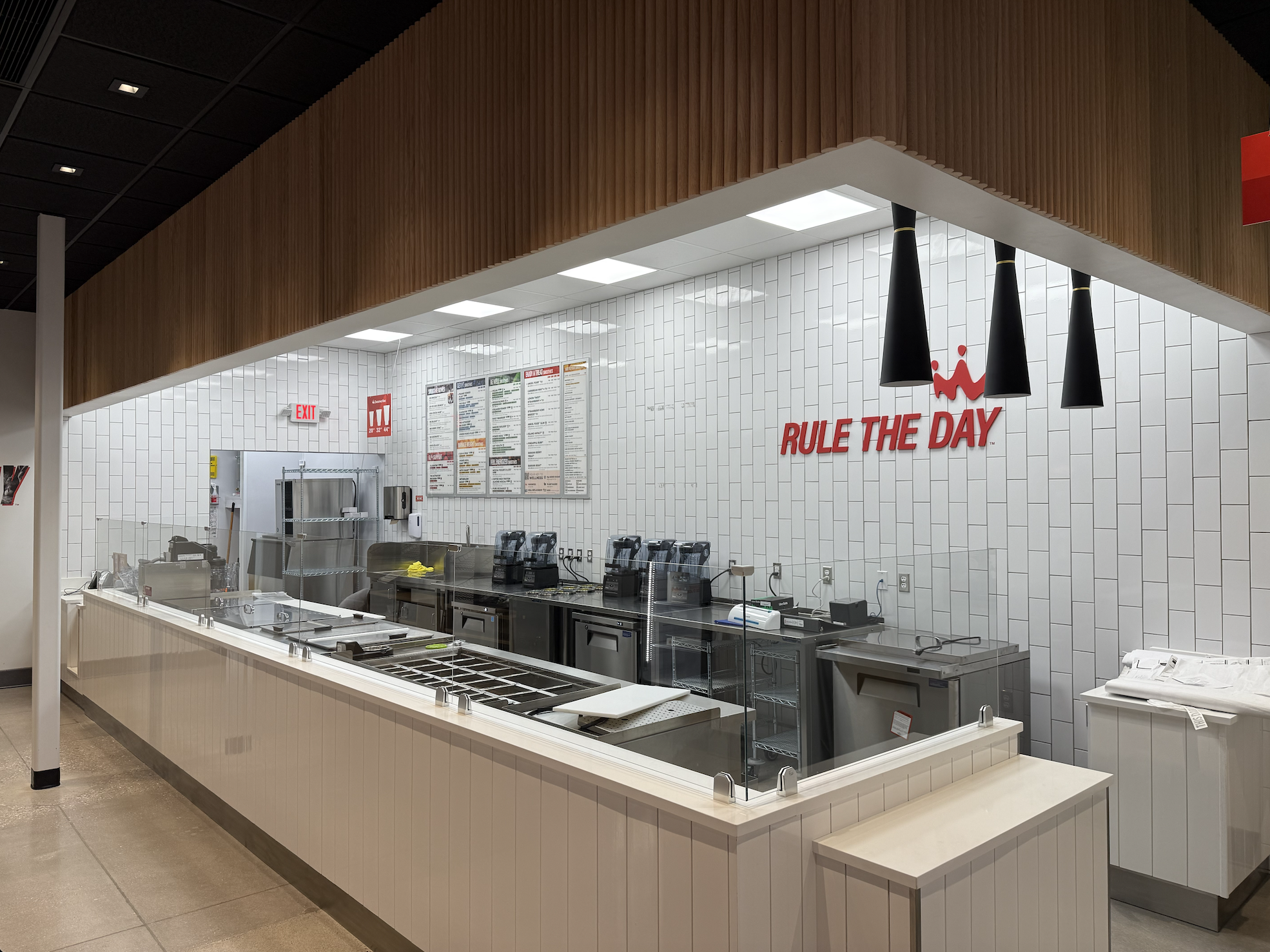 Smoothie King build-out